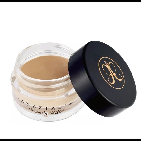 Anastasia concealer - Picture 1 of 6